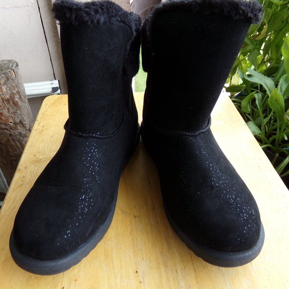 Roebuck & Co. Girls' Lindy Boot - Picture 1 of 6